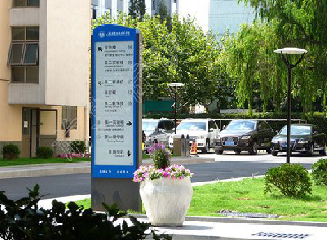 田东哪些因素影响宣传栏的制作？